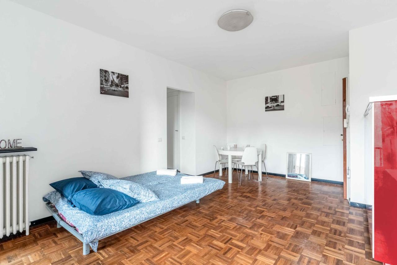 Mi8 -10 Minutes From The Duomo- Large Apartment Milaan Buitenkant foto